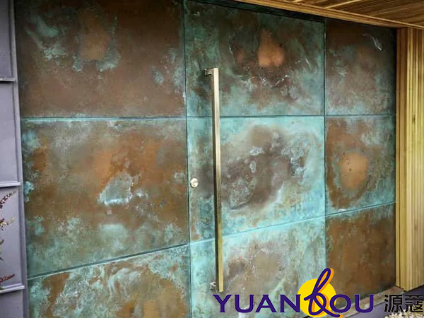 還在安裝銅門?別犯渾!時尚的都選擇液態(tài)金屬裝飾門